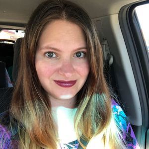 Meet your Posher, Elizabeth